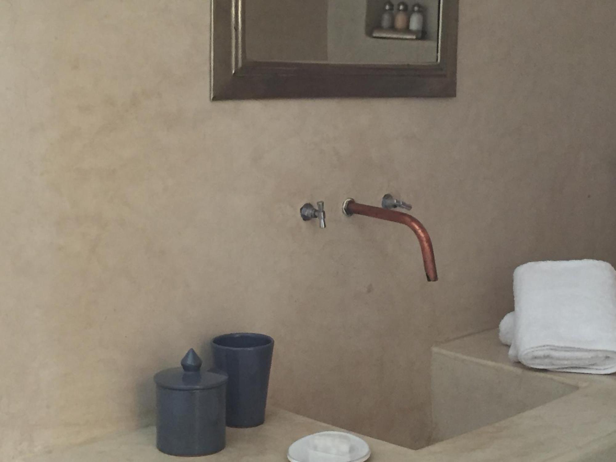 Double Room Private Bathroom
